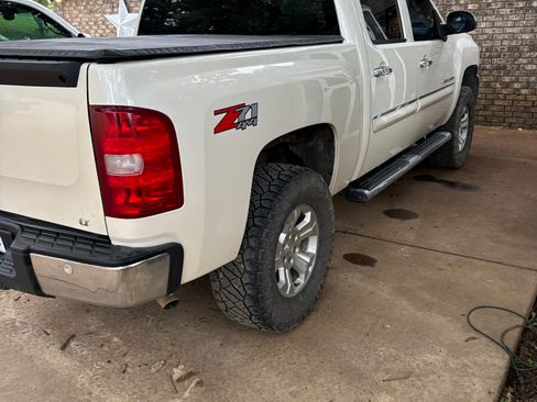 Used 2012 Chevrolet Silverado 1500 LT w/ All-Star Edition AWD/4WD image 15