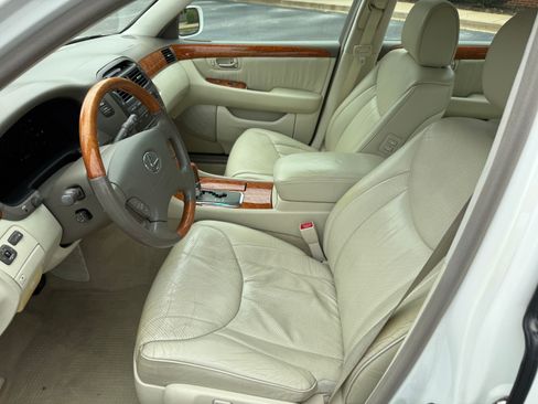 Used 2003 Lexus LS 430 RWD image 13