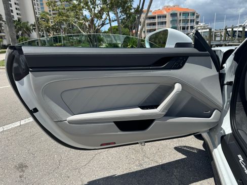 Used 2025 Porsche 911 Carrera 4 GTS image 12