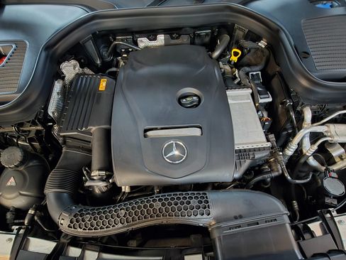 Used 2018 Mercedes-Benz GLC 300 image 11