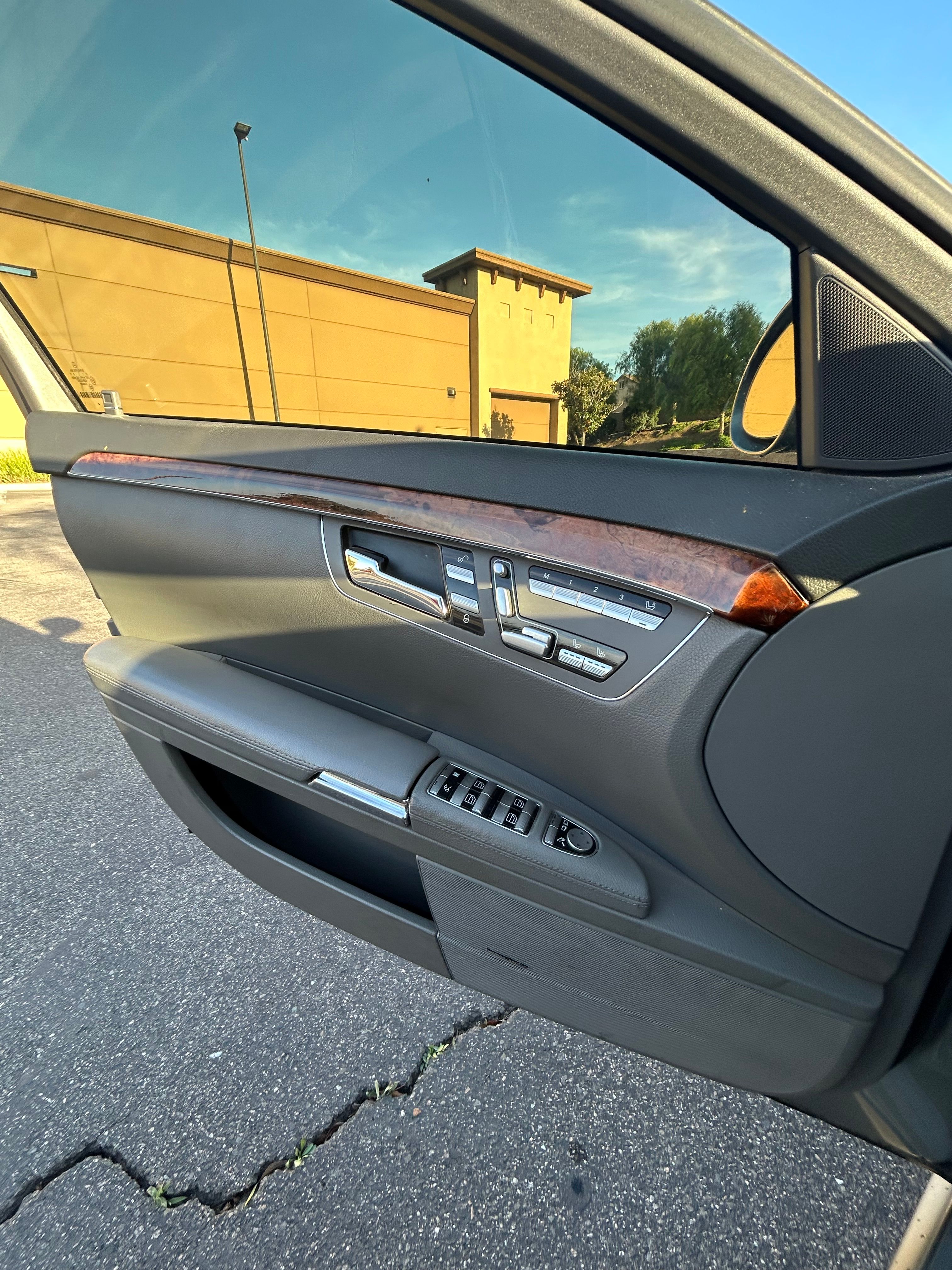 Used 2008 Mercedes-Benz S 550 image 18