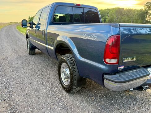 Used 2005 Ford F250 XLT AWD/4WD image 10