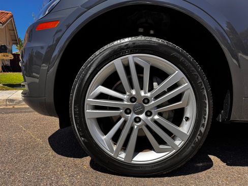 Used 2018 Audi Q5 2.0T Premium Plus w/ Premium Plus Package image 6