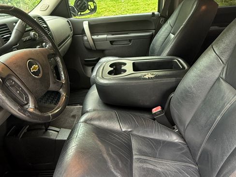 Used 2011 Chevrolet Silverado 1500 LS AWD/4WD image 9