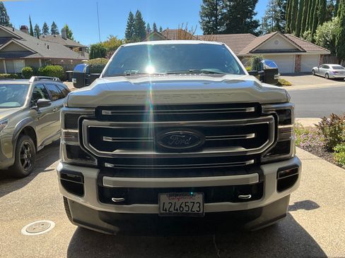 Used 2020 Ford F250 Platinum w/ FX4 Off-Road Package AWD/4WD image 12