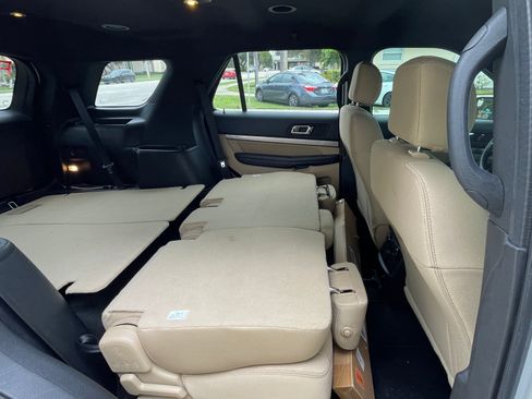 Used 2016 Ford Explorer FWD image 15