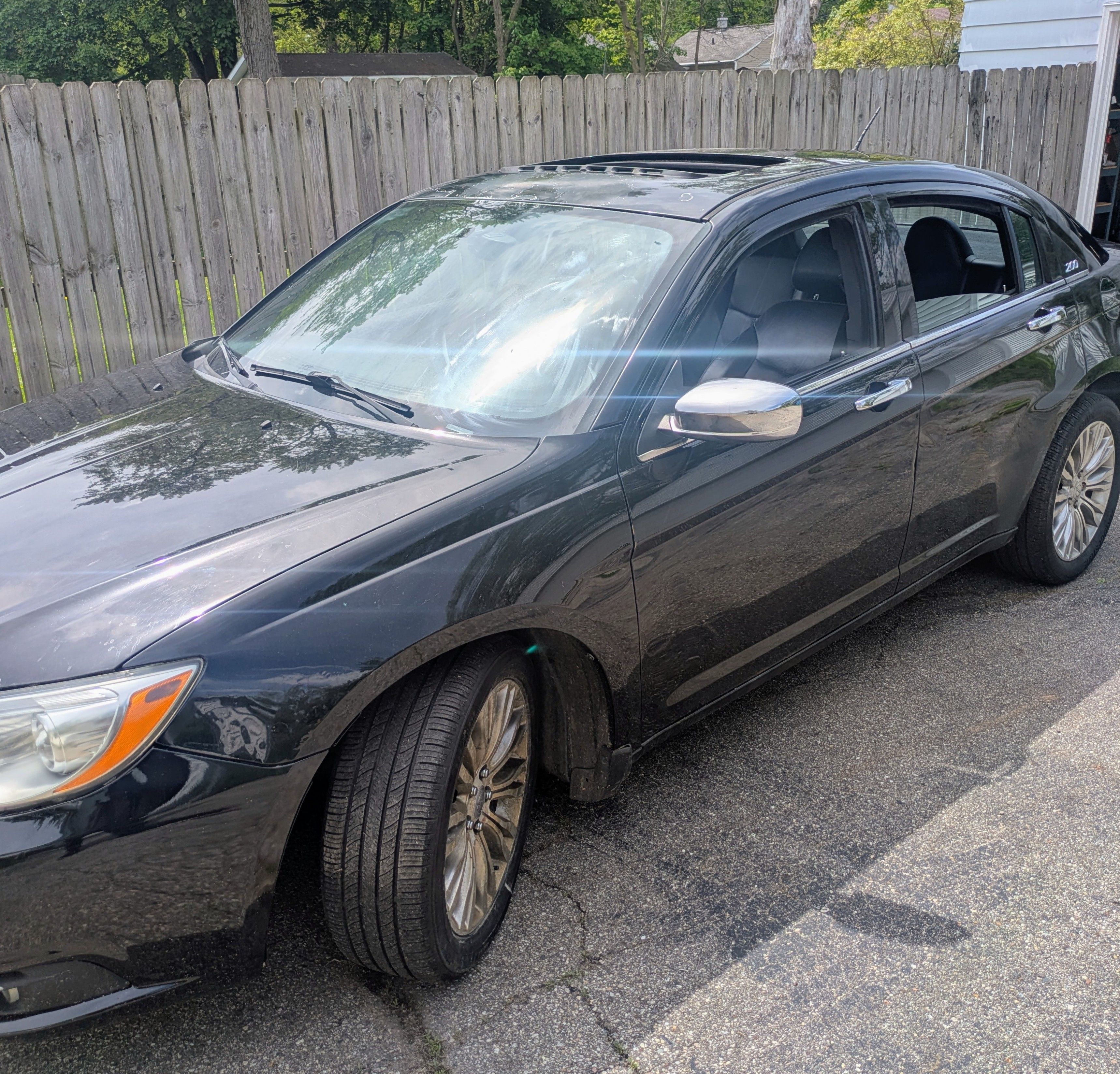 Used 2013 Chrysler 200 Limited w/ Sun & Sound Pkg FWD image 1