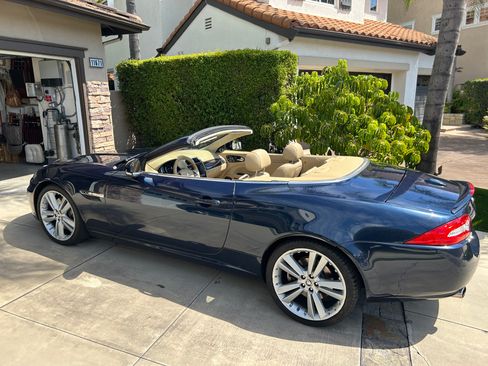 Used 2013 Jaguar XK Convertible image 11