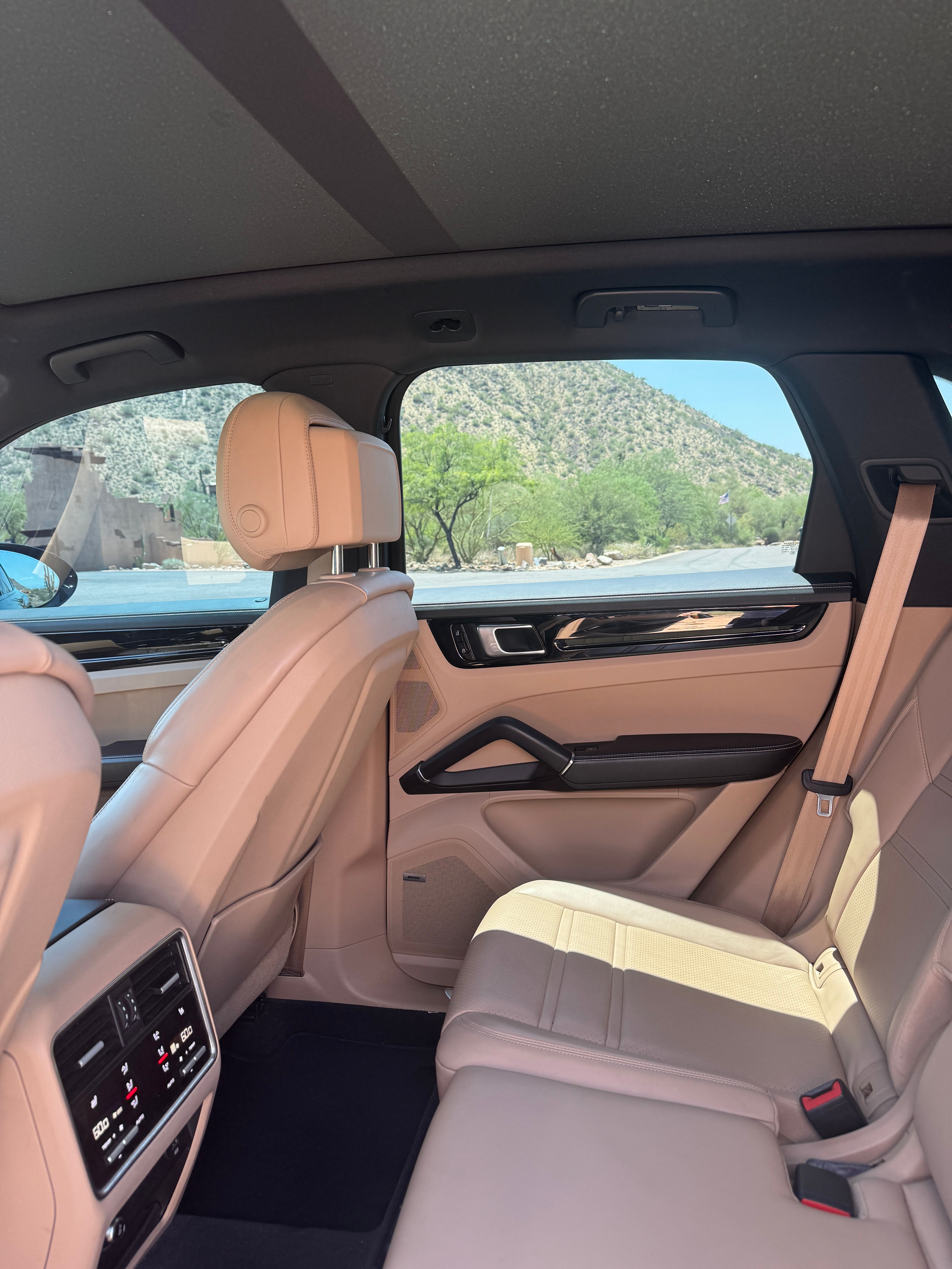 Used 2019 Porsche Cayenne AWD/4WD image 17