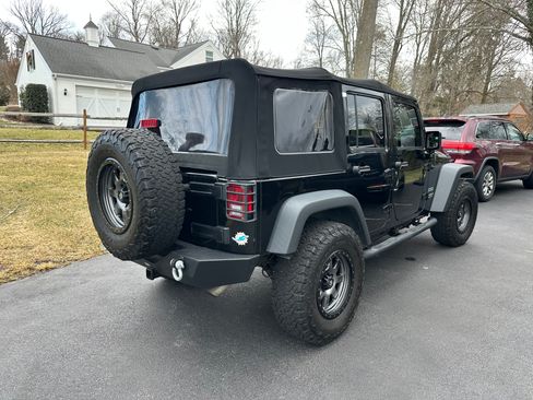Used 2017 Jeep Wrangler Unlimited Sport w/ Quick Order Package 23S AWD/4WD image 9