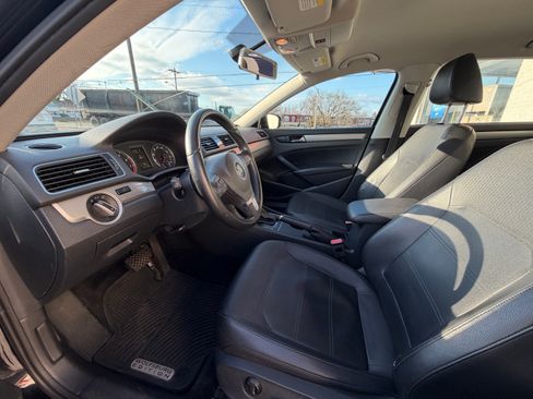 Used 2014 Volkswagen Passat 1.8T Wolfsburg Edition image 2