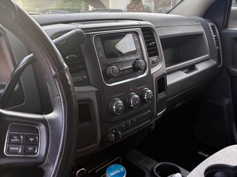 Used 2018 RAM 2500 Tradesman w/ Chrome Appearance Group image 9