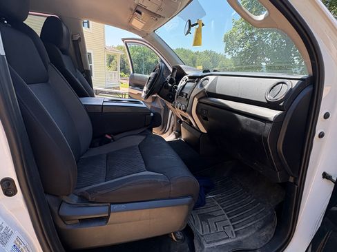 Used 2014 Toyota Tundra SR5 AWD/4WD image 9