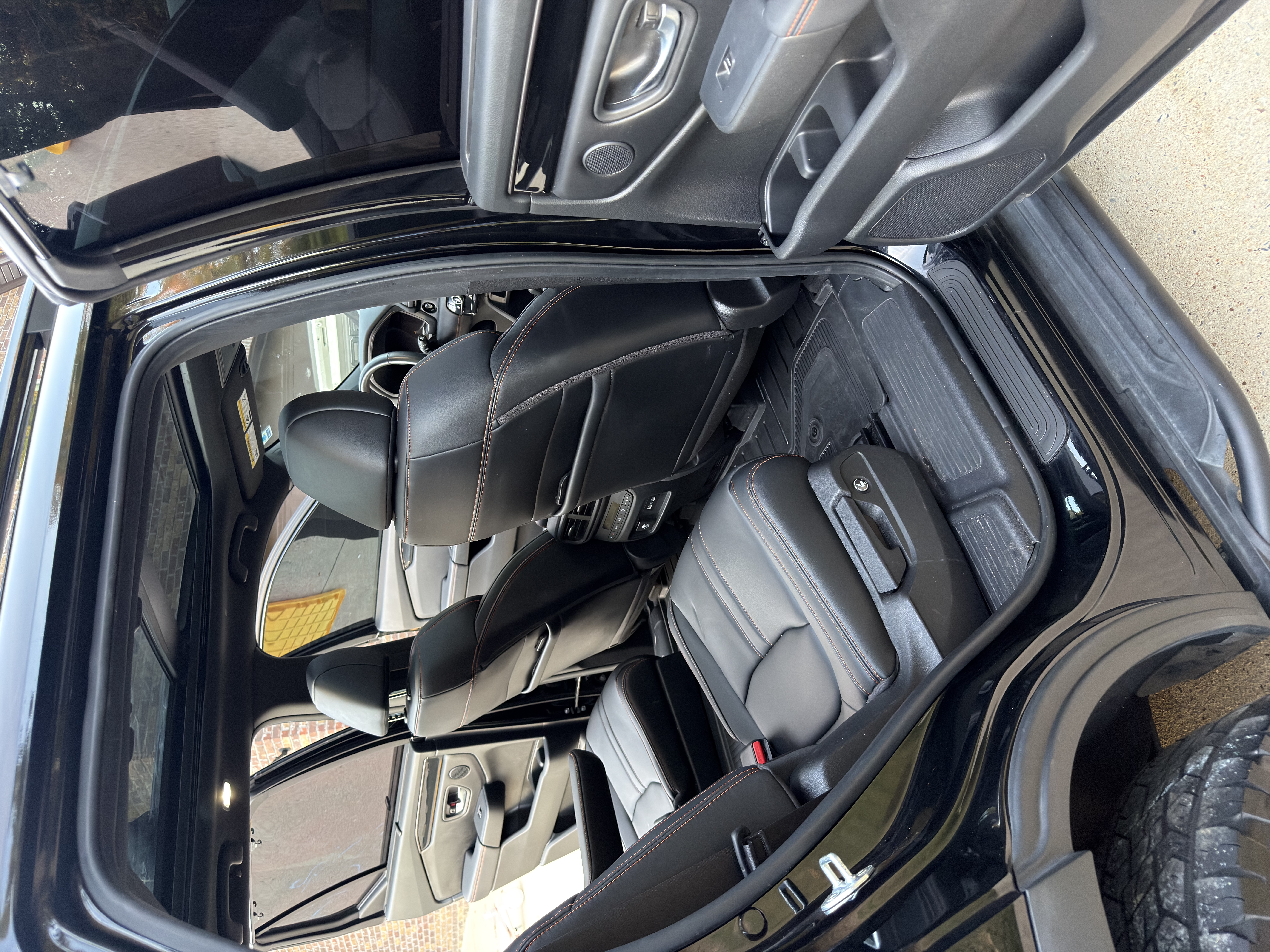 Used 2023 Honda Pilot TrailSport image 22