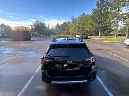 Used 2023 Subaru Outback Limited AWD/4WD image 10