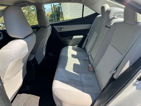 Used 2016 Toyota Corolla LE image 18