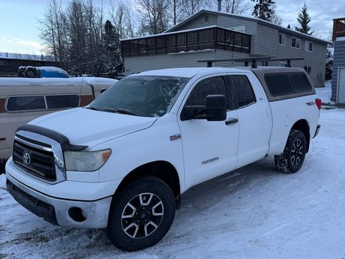 Used 2010 Toyota Tundra 4x4 Double Cab image 1