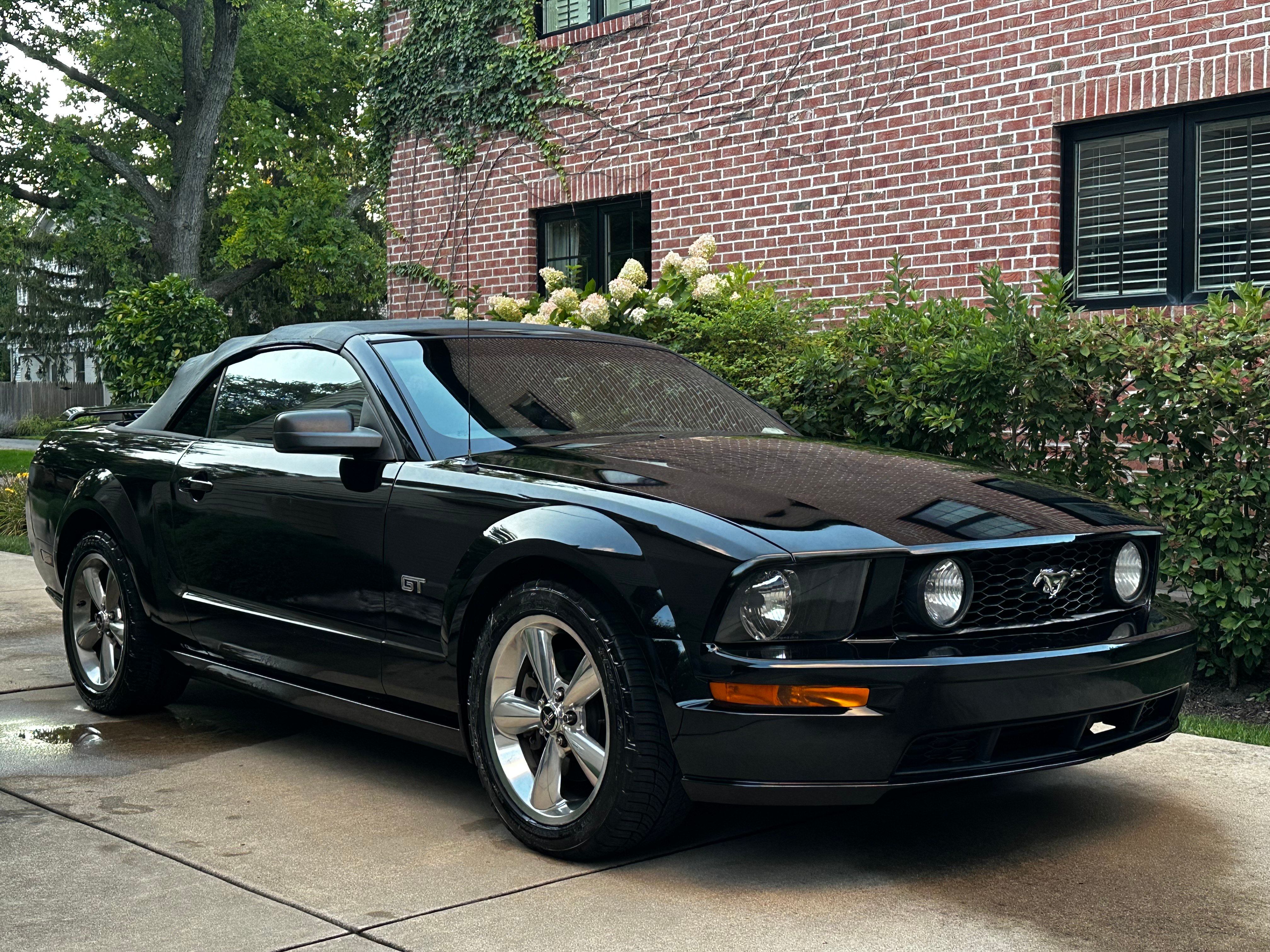 Used 2006 Ford Mustang GT Premium RWD image 6