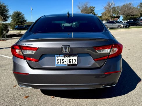 Used 2019 Honda Accord EX image 5
