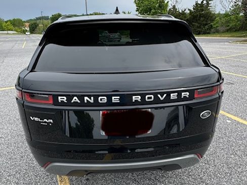Used 2018 Land Rover Range Rover Velar S AWD/4WD image 4