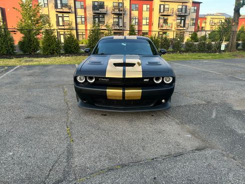 Used 2021 Dodge Challenger R/T Scat Pack RWD image 16