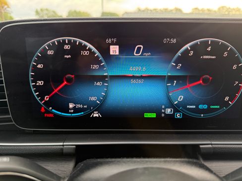 Used 2021 Mercedes-Benz GLS 580 4MATIC image 14