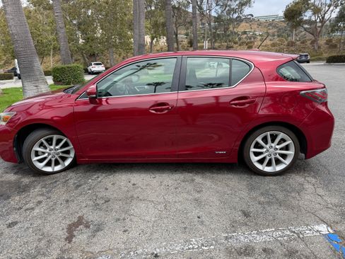 Used 2012 Lexus CT 200h Premium FWD image 6