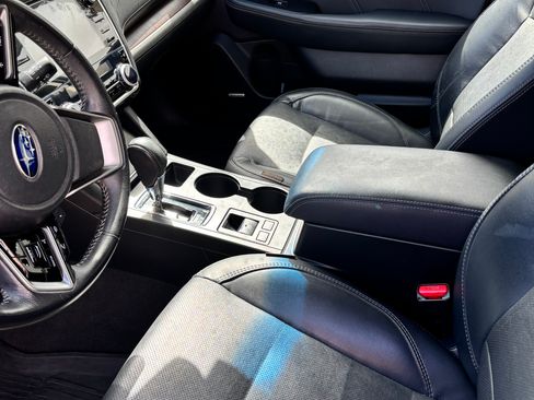 Used 2018 Subaru Outback 2.5i Limited AWD/4WD image 6