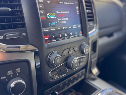 Used 2018 RAM 2500 Laramie w/ Sport Appearance Group image 25