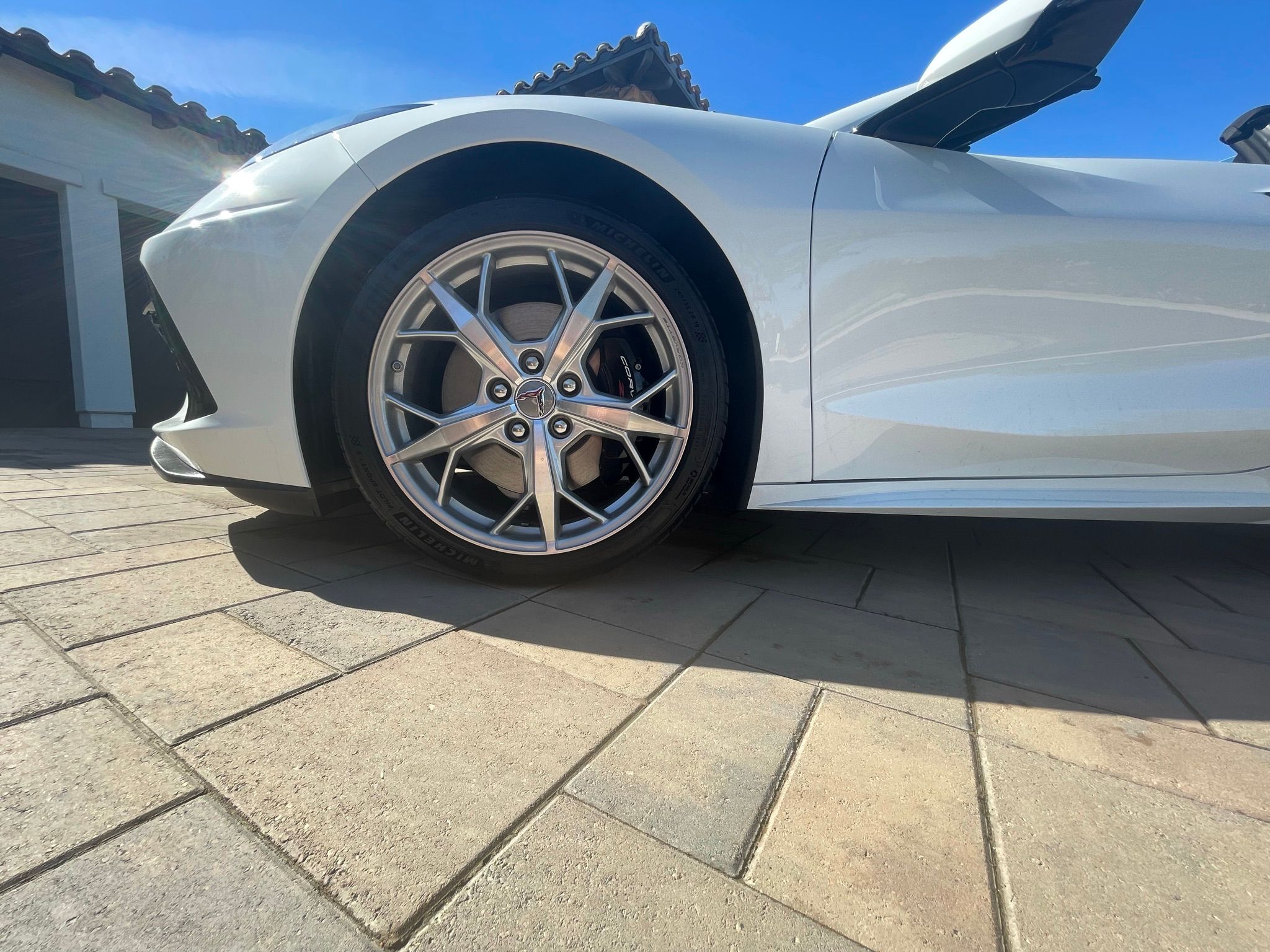 Used 2022 Chevrolet Corvette Stingray Convertible w/ Z51 Performance Package RWD image 11