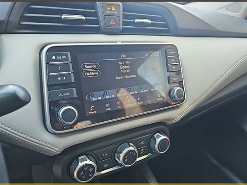 Used 2020 Nissan Versa SV image 8