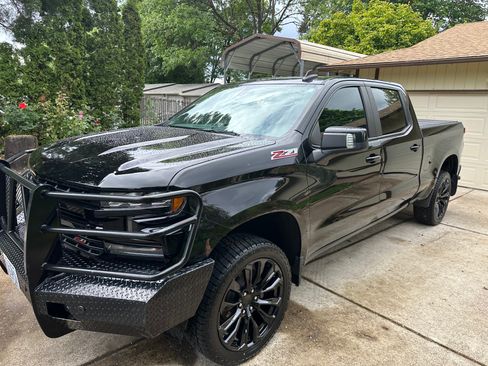 Used 2020 Chevrolet Silverado 1500 LT Trail Boss AWD/4WD image 4