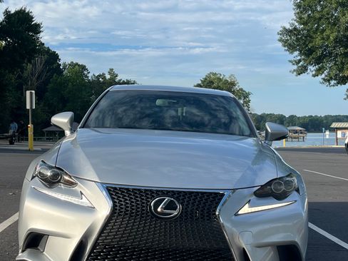 Used 2015 Lexus IS 250 w/ F-Sport Package RWD image 13