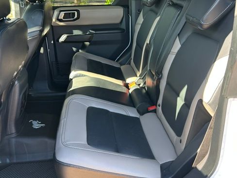 Used 2024 Ford Bronco Wildtrak AWD/4WD image 6