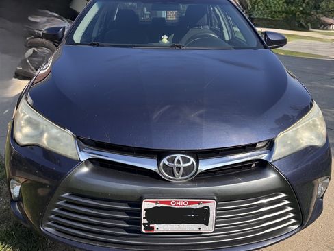 Used 2015 Toyota Camry LE FWD image 2