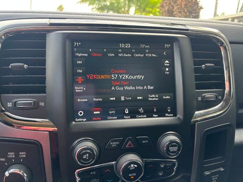 Used 2018 RAM 2500 Laramie w/ Sport Appearance Group image 24