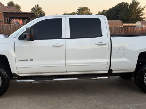 Used 2018 Chevrolet Silverado 2500 LT w/ LT Fleet Convenience Package AWD/4WD image 8