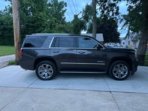 Used 2015 GMC Yukon Denali w/ Open Road Package AWD/4WD image 1