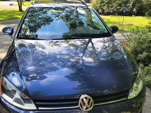 Used 2016 Volkswagen Golf S image 4