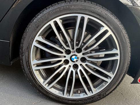 Used 2018 BMW 530e xDrive image 9