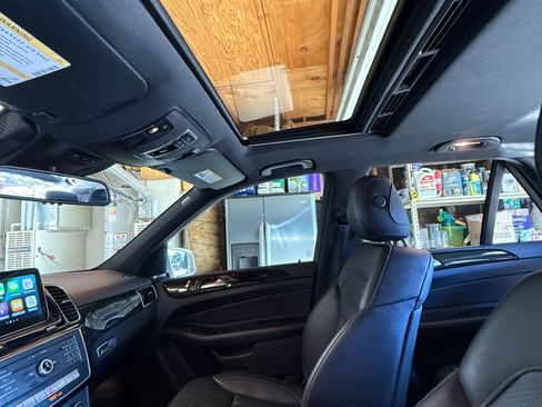 Used 2018 Mercedes-Benz GLE 350 image 13