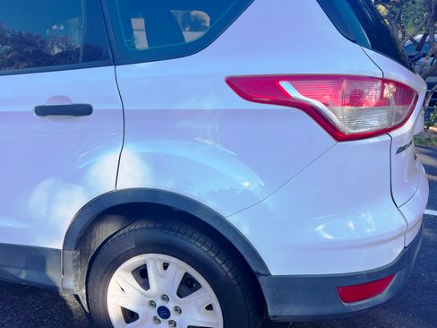 Used 2015 Ford Escape S image 10