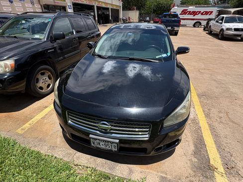 Used 2009 Nissan Maxima 3.5 SV w/ Sport Pkg FWD image 2