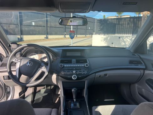 Used 2010 Honda Accord LX image 10