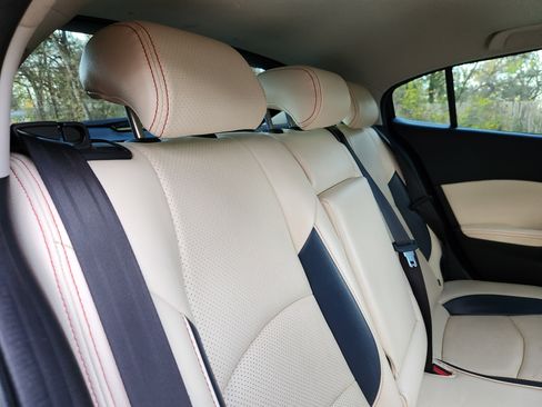 Used 2014 MAZDA MAZDA3 i Grand Touring image 12