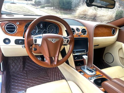 Used 2012 Bentley Continental GT image 9
