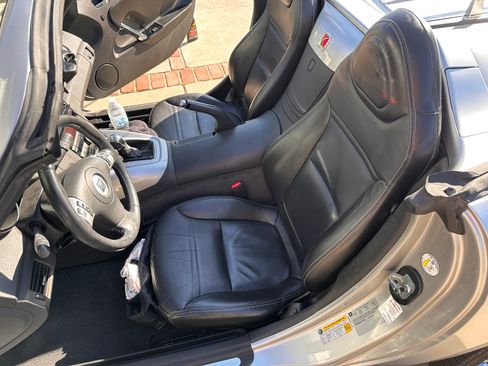 Used 2009 Saturn Sky w/ Premium Trim Package image 14