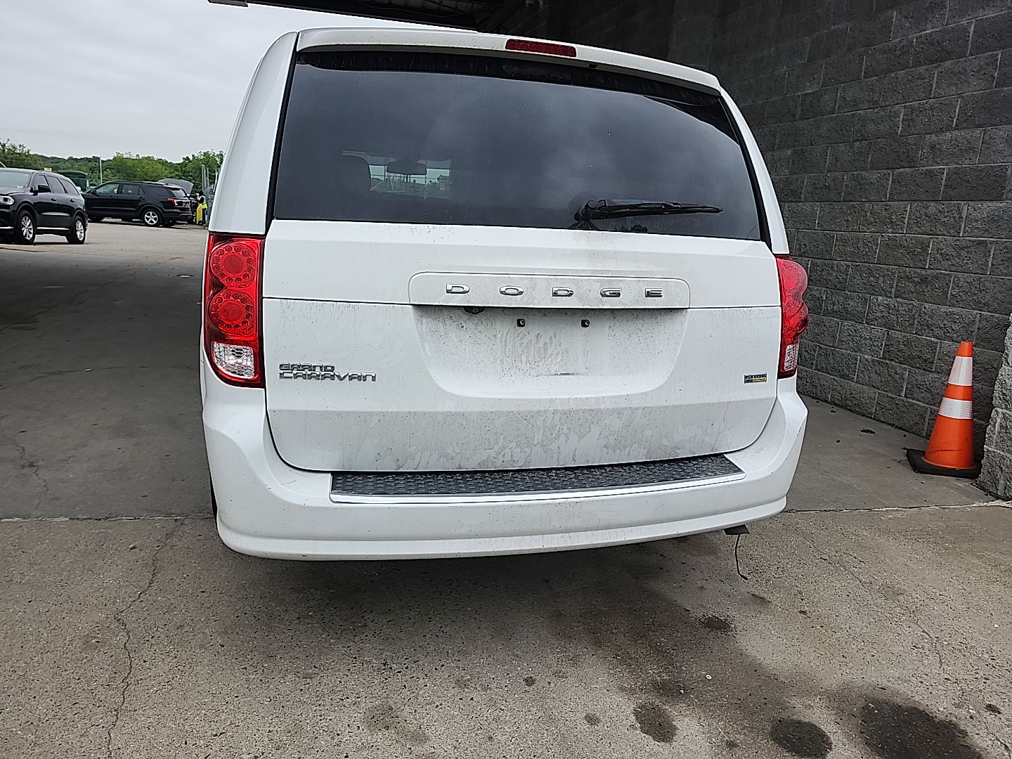 Used 2019 Dodge Grand Caravan SE w/ UConnect Hands-Free Group FWD image 5
