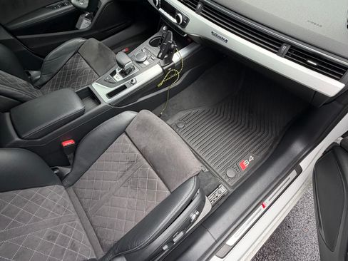 Used 2019 Audi S4 Premium Plus w/ Premium Plus Package image 18