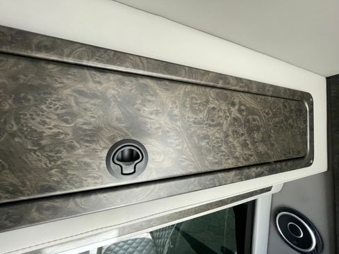 Used 2019 Mercedes-Benz Sprinter 170 image 32